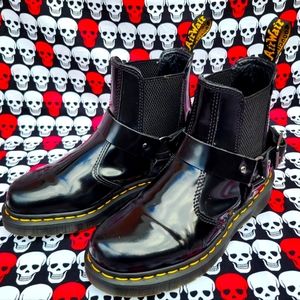 Dr. Martens Wincox UK4 US6 Polished Smooth Chelsea Boots